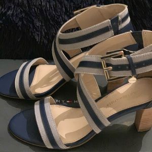 Blue & White Nautical sandal w/contrast heel 🛳